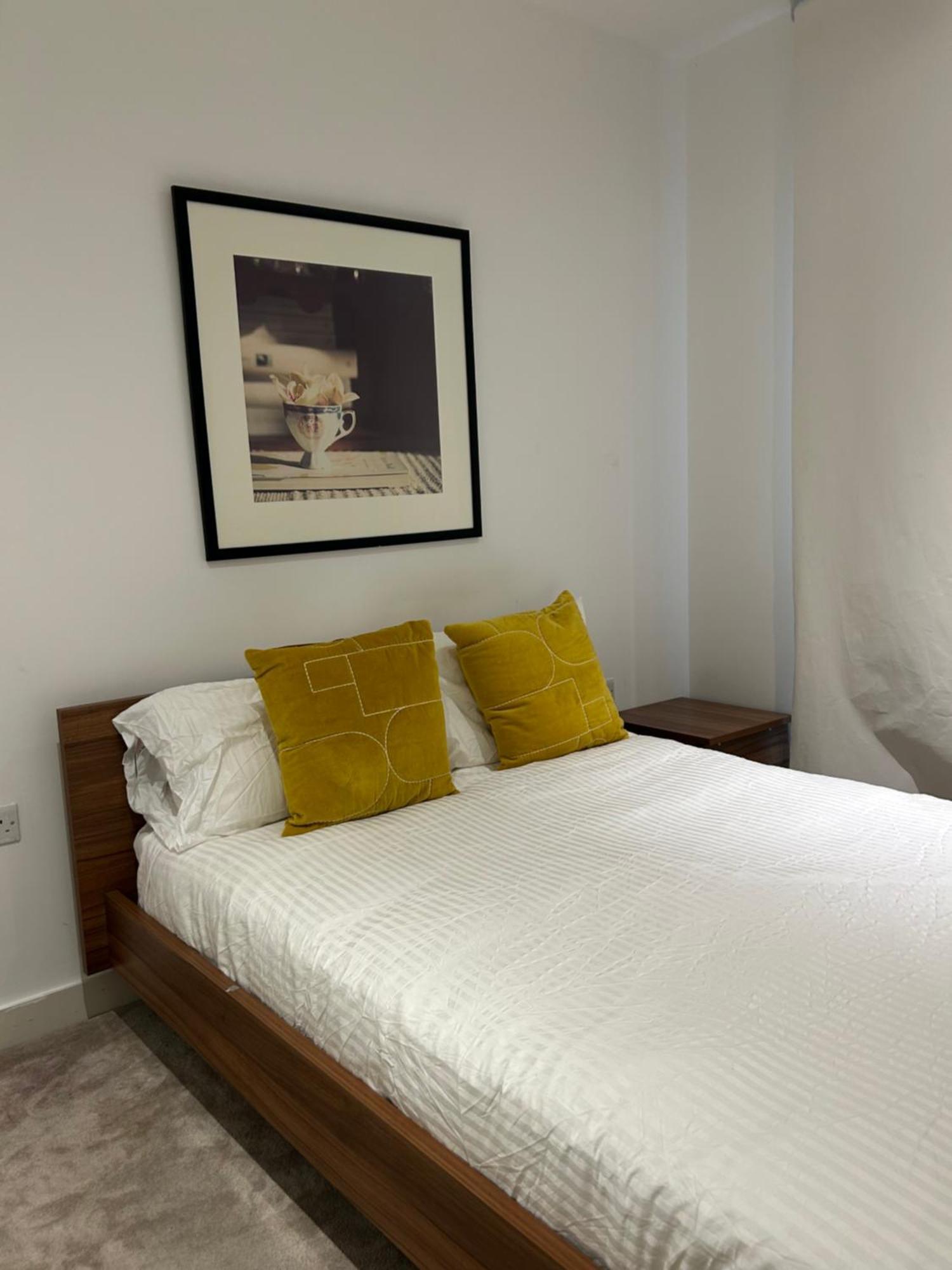 One Bedroom In Royal Wharf, Close To Airport Apartamento Londres