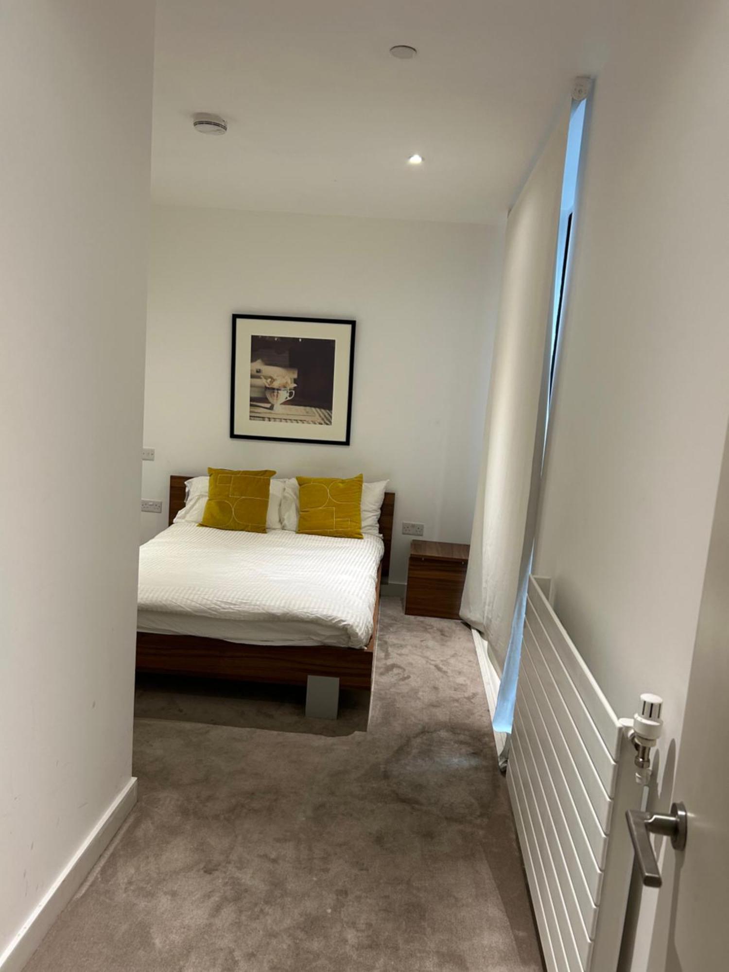 Apartamento One Bedroom In Royal Wharf, Close To Airport Londres