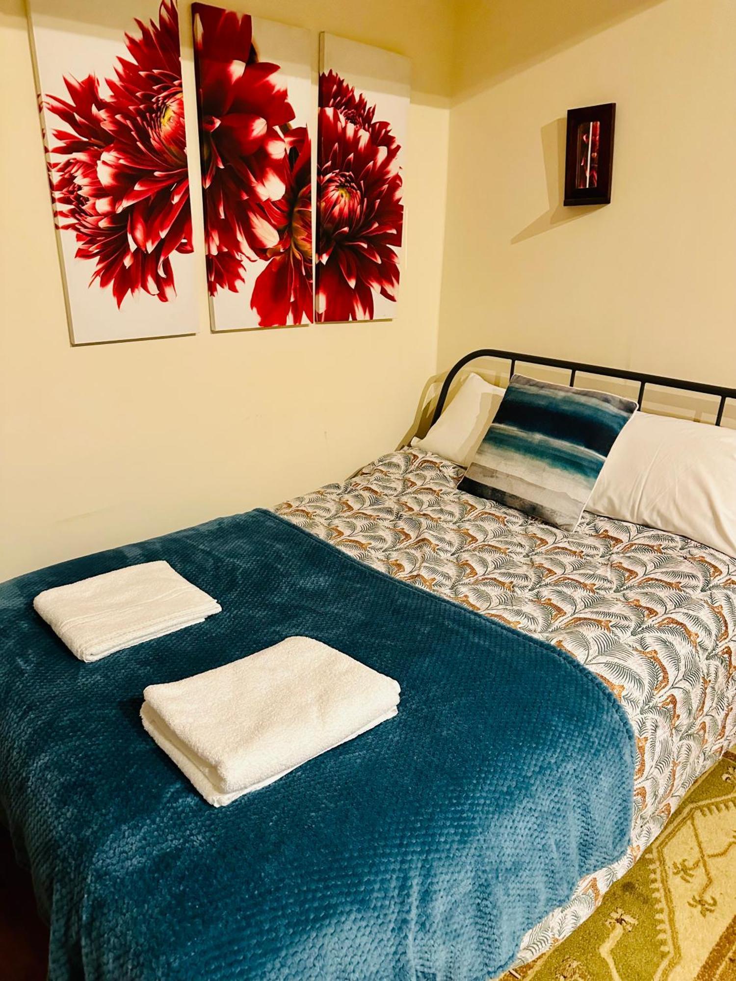 Mackenzie Holiday home London