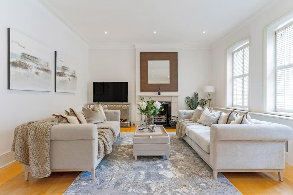 Fabulous 3 Bed In Kensington Appartement *