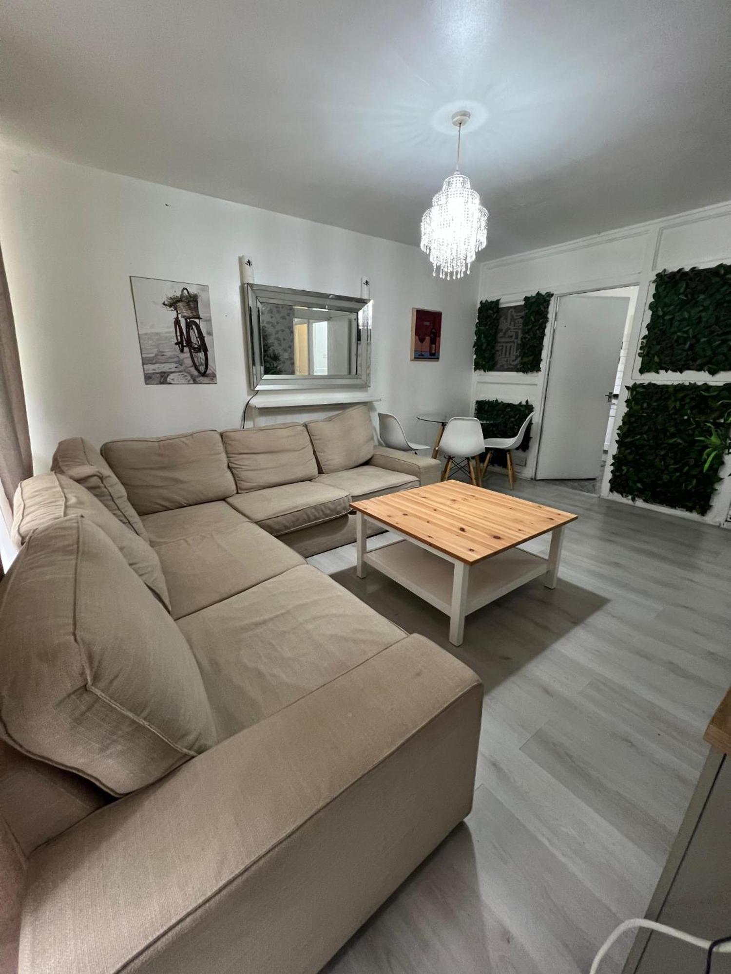 1 Bedroom Big Flat Xtra * Londen