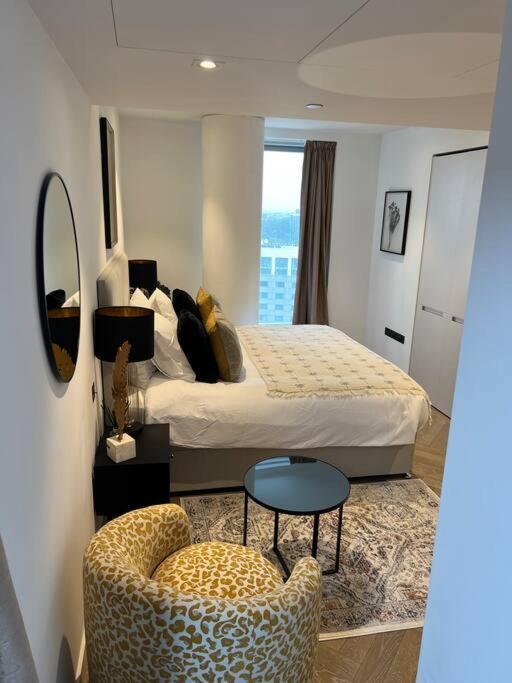 Modern 2 Bed Flat At Battersea Appartement Londres