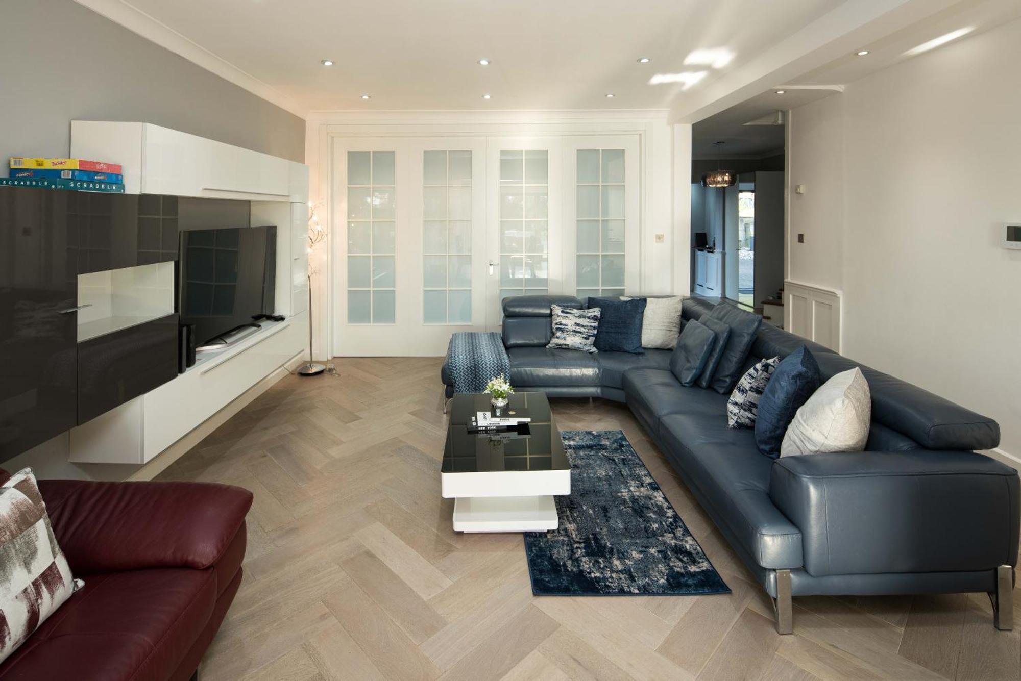 Luxury Pool House With Free Parking - Unico Residences * Londres