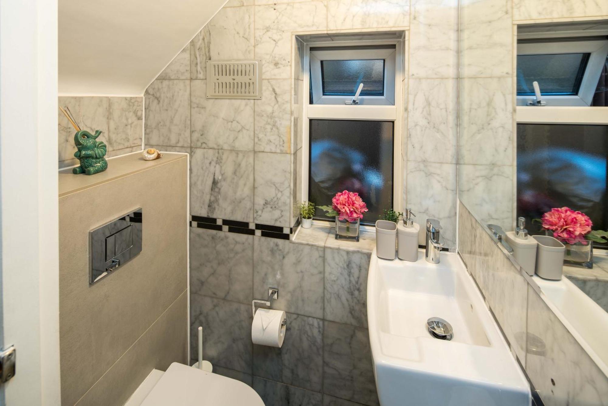 Luxury Pool House With Free Parking - Unico Residences *