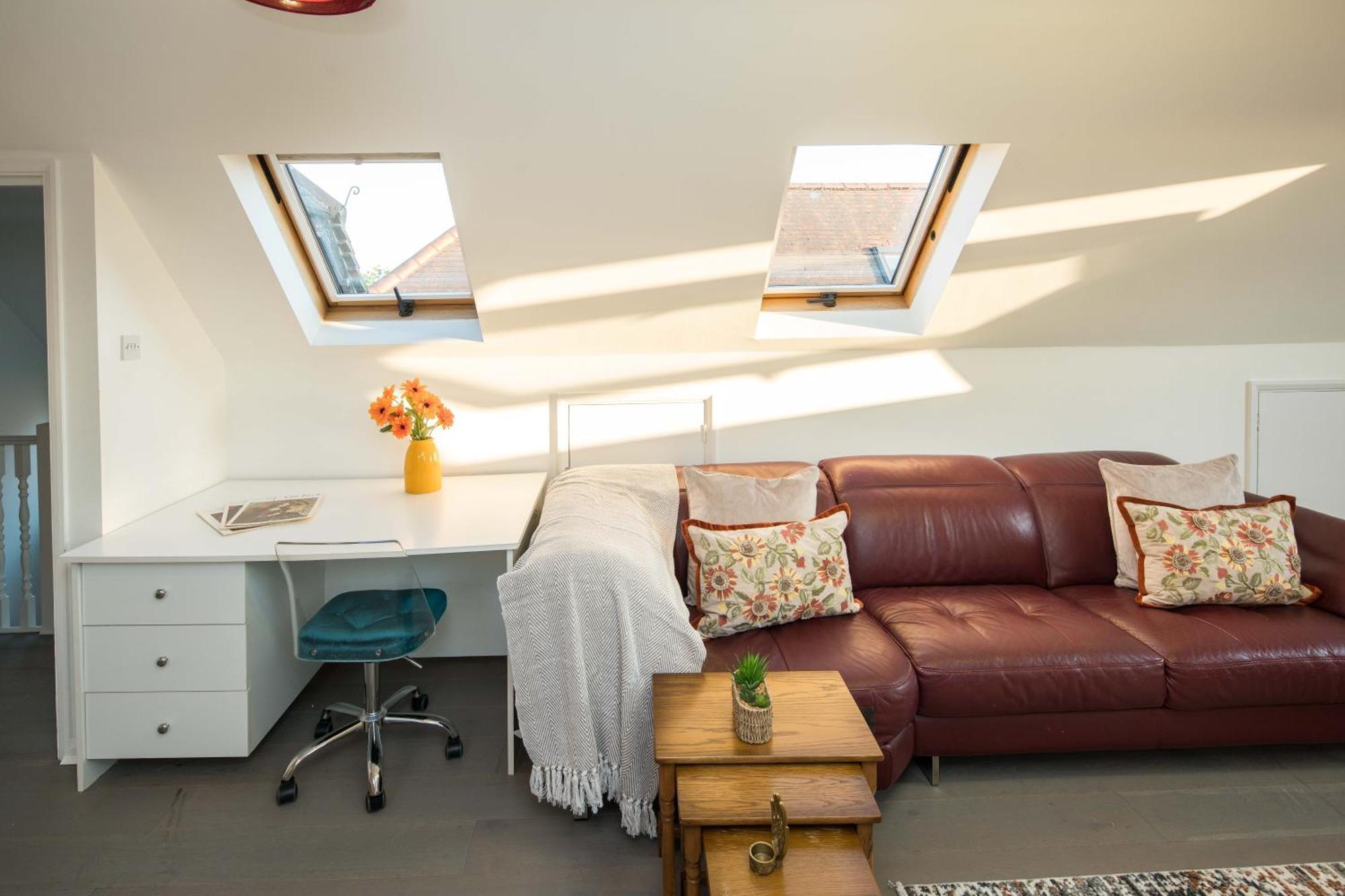 Luxury Pool House With Free Parking - Unico Residences Hébergement de vacances *