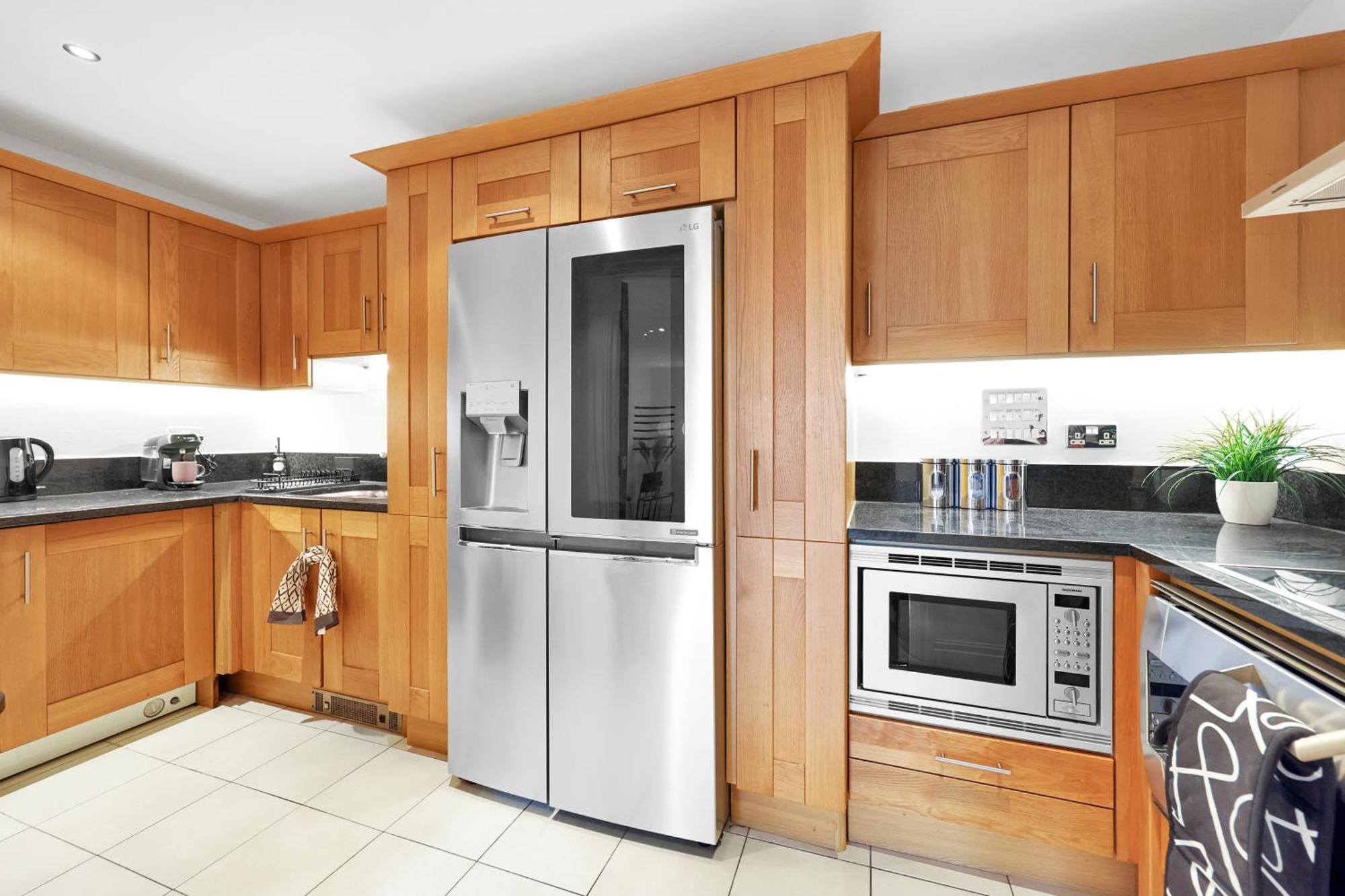 Apartamento Sleeps 8, Parking, River Views, Chelsea 3 Bdr