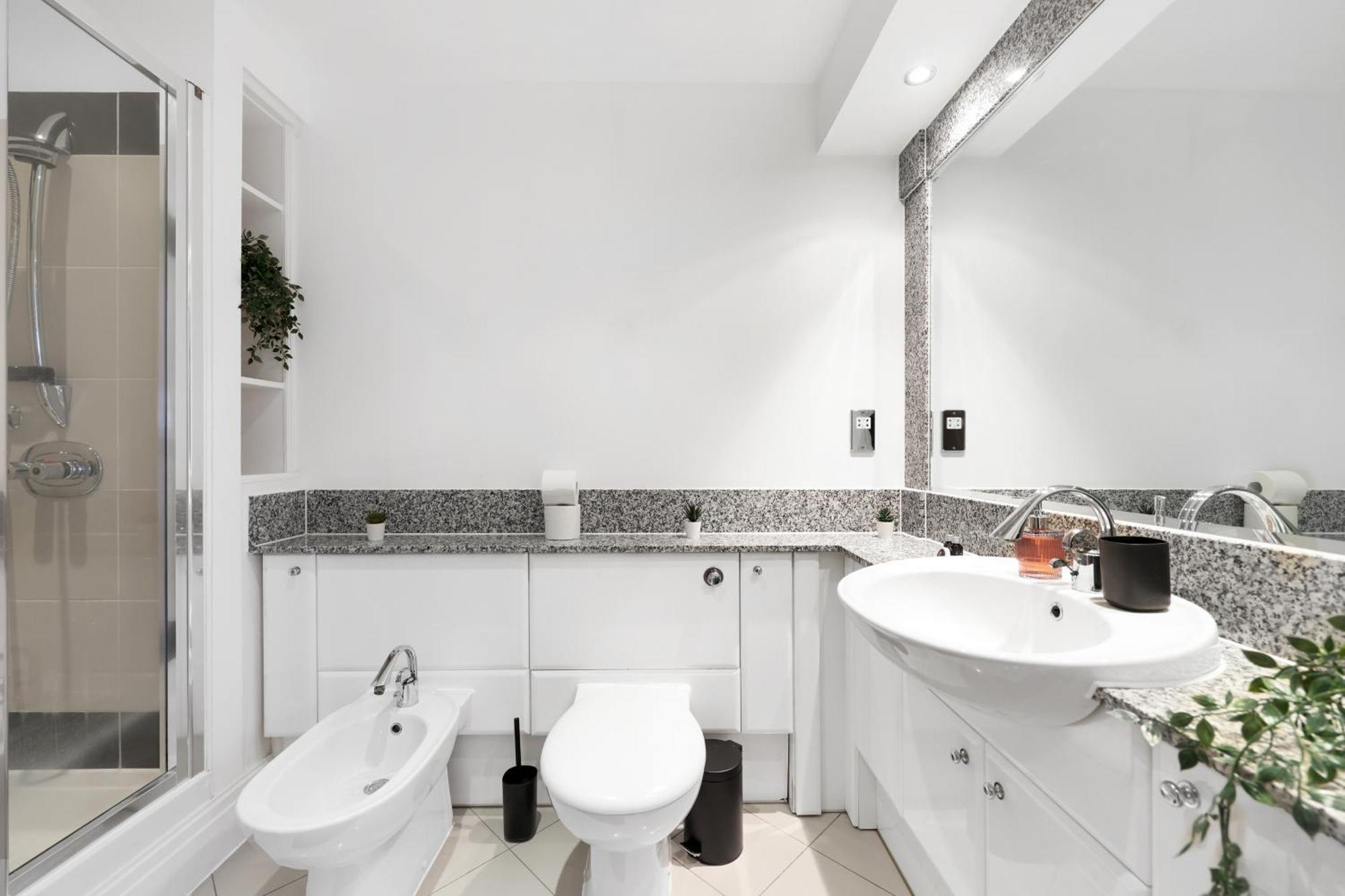 Apartamento Sleeps 8, Parking, River Views, Chelsea 3 Bdr