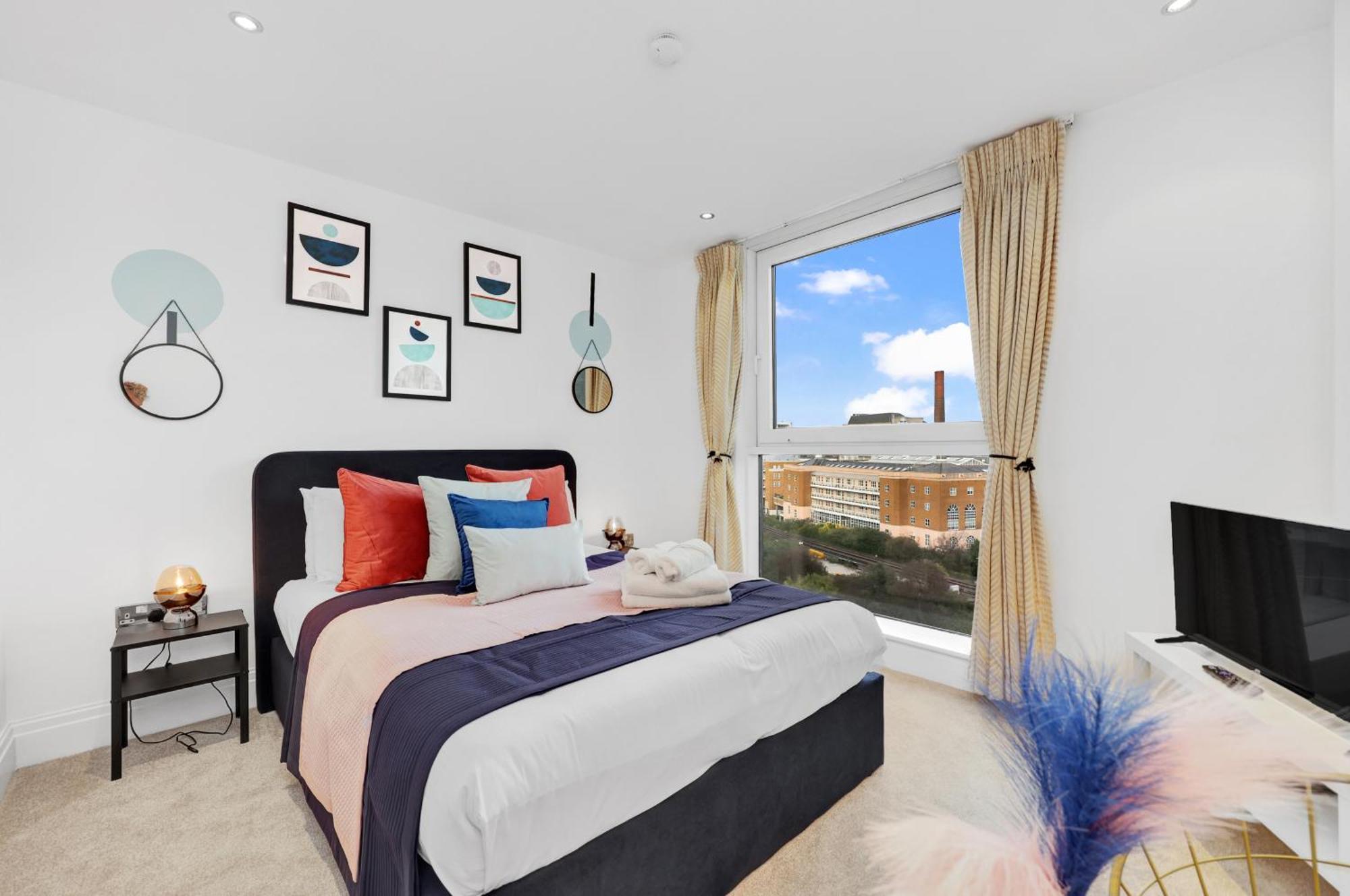Apartamento Sleeps 8, Parking, River Views, Chelsea 3 Bdr *