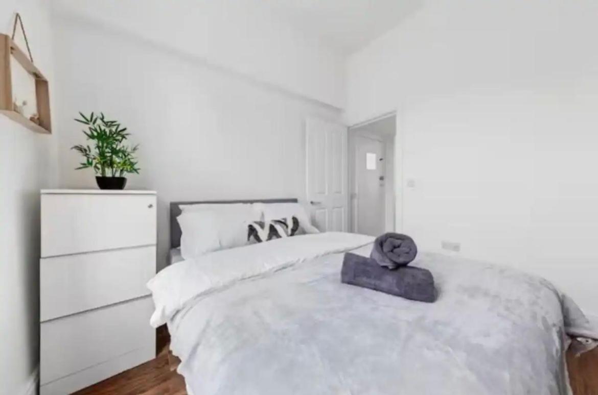 - 2 Bedroom Flat Near Clapham Junction Cj Apartment London
