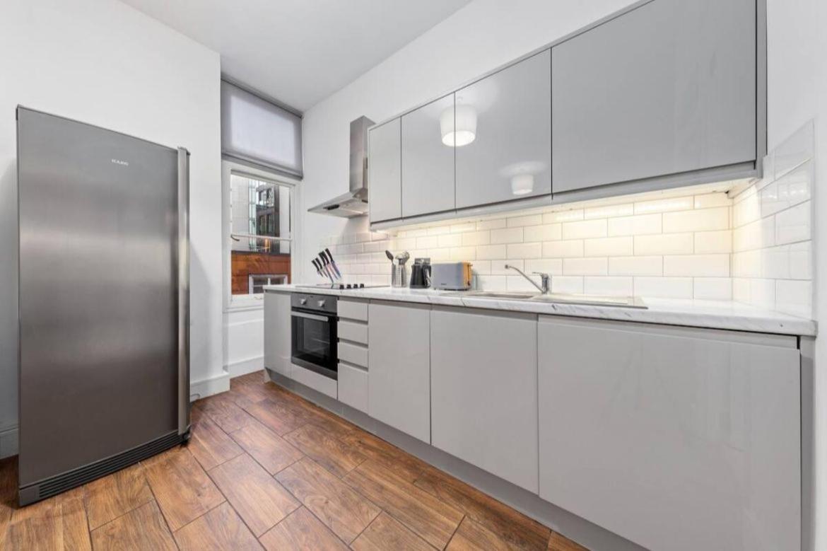 Majestic 2-bedroom Flat In Knightsbridge-hyde Park Kb70 Londres