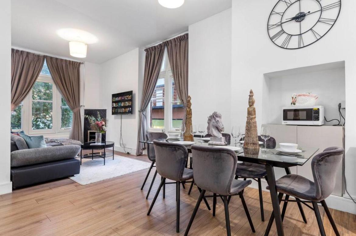 Majestic 2-bedroom Flat In Knightsbridge-hyde Park Kb70