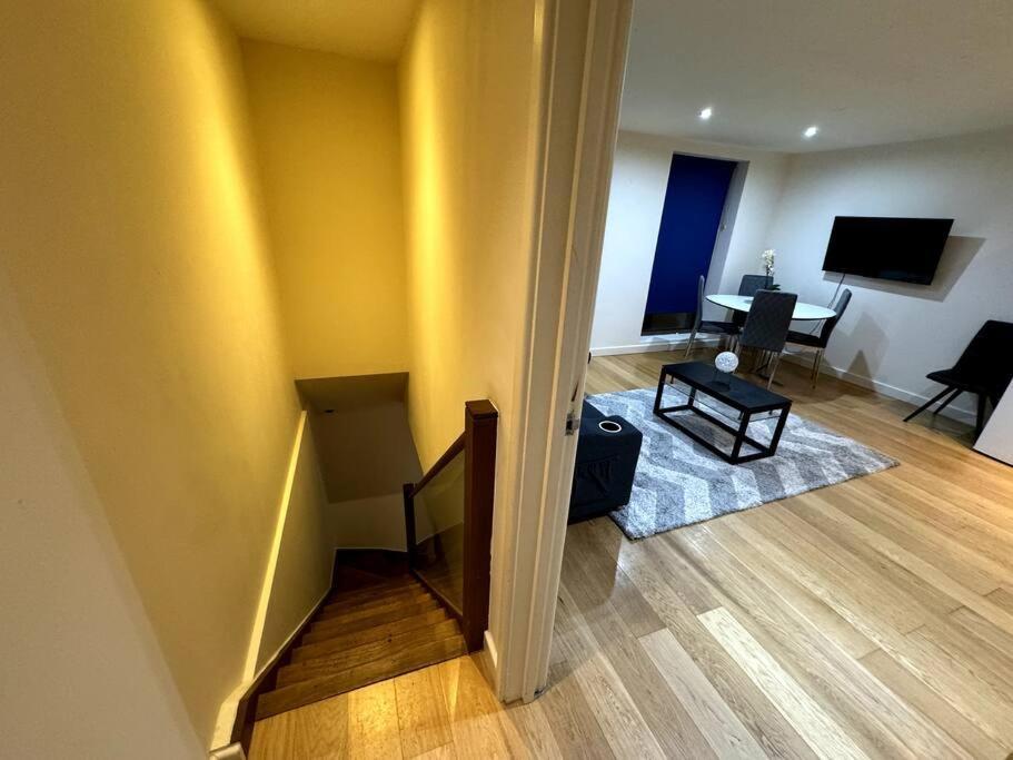 Paddington Station 2 Bedroom House Londres