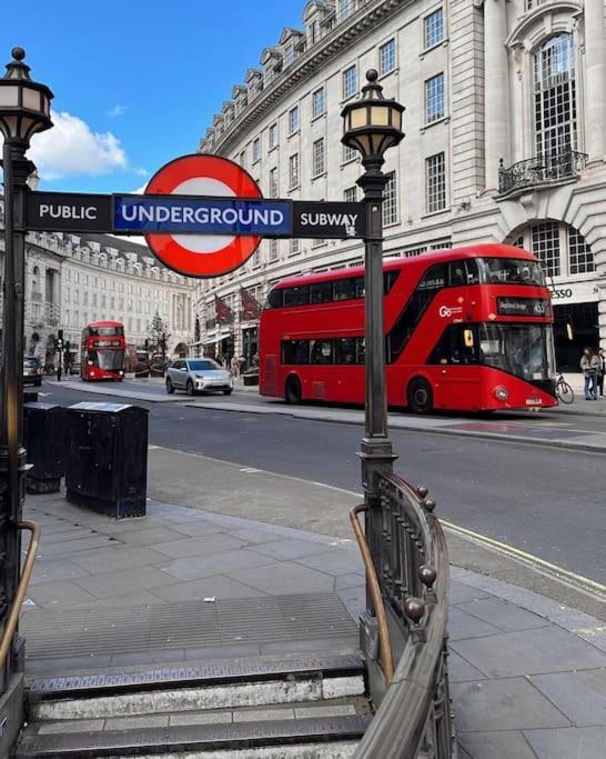 Premium In Piccadilly * Londres