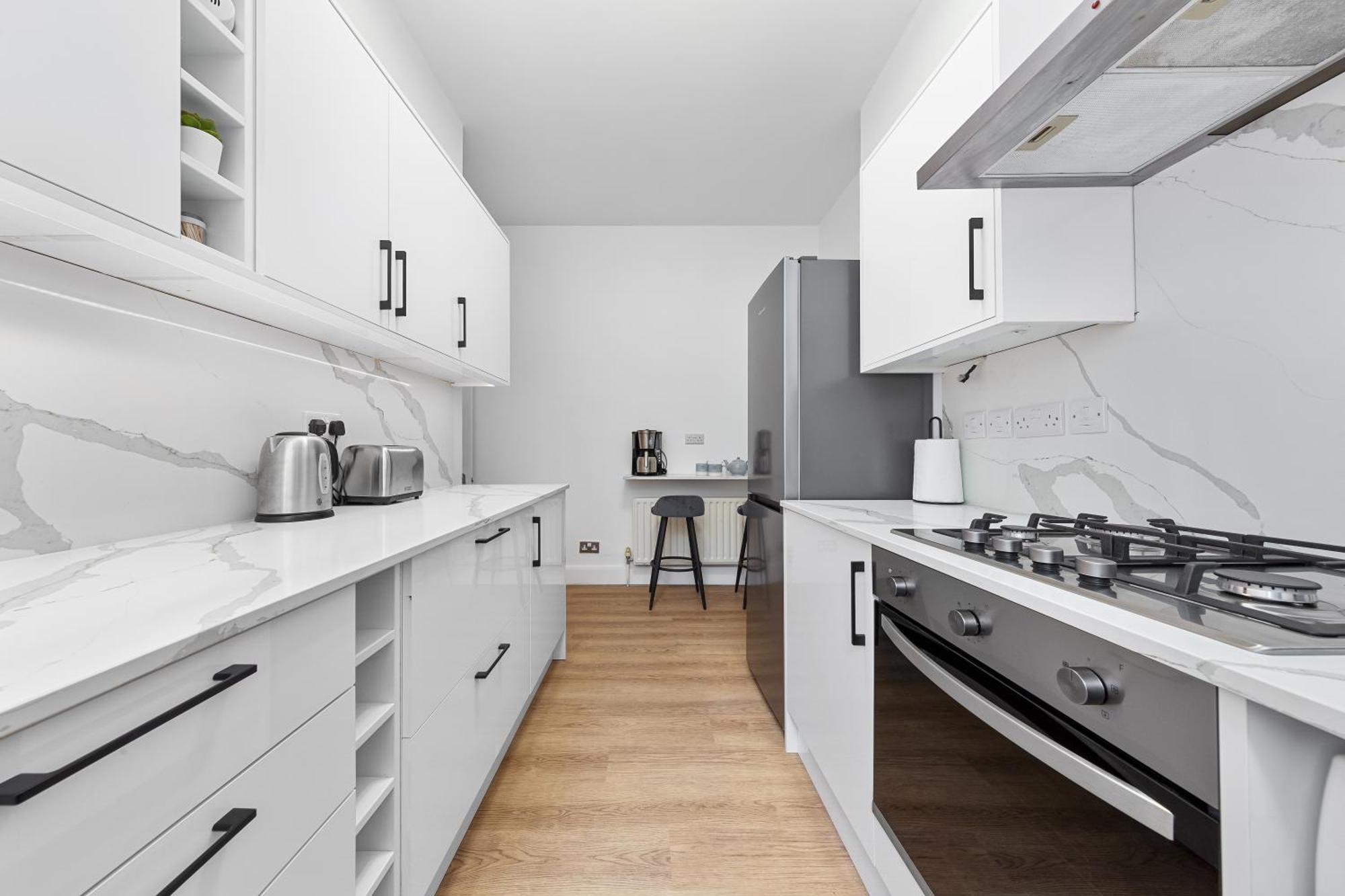Maida Vale, Modern Apt, Sleeps 4, London. Apartamento