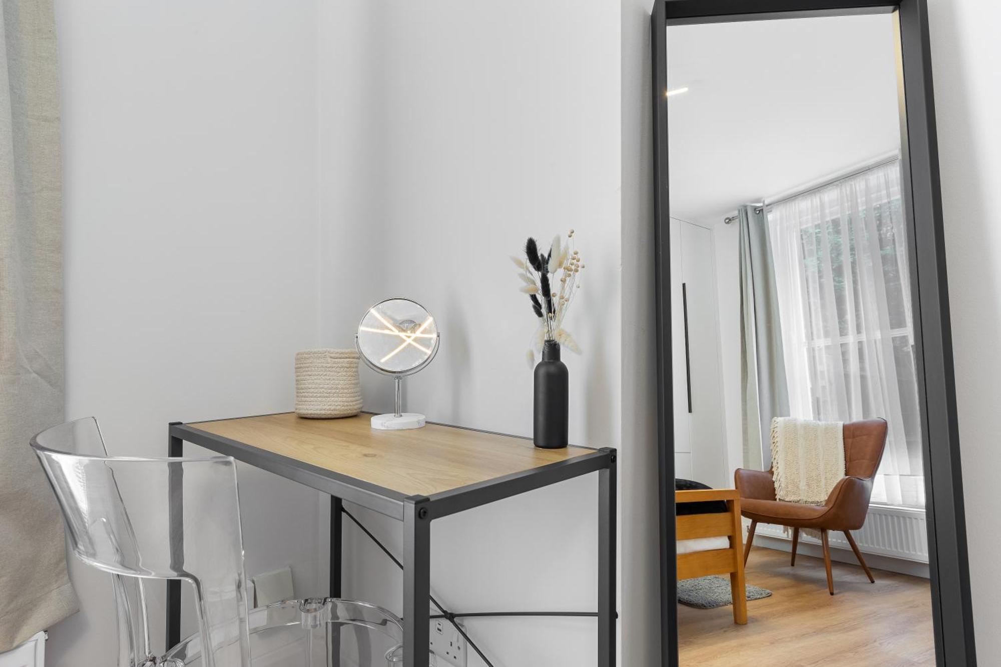 Maida Vale, Modern Apt, Sleeps 4, London. * Londres