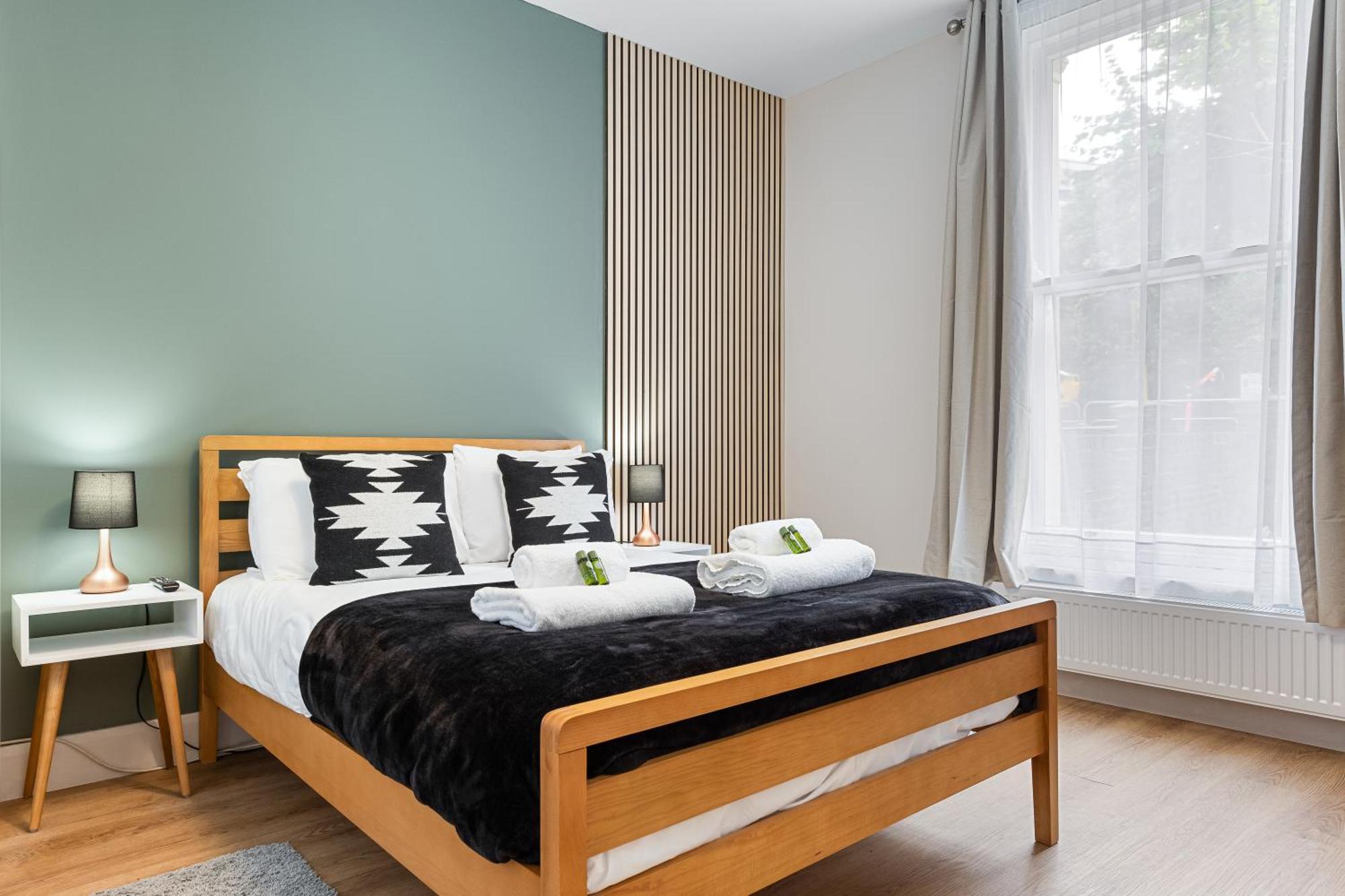 Apartamento Maida Vale, Modern Apt, Sleeps 4, London. *