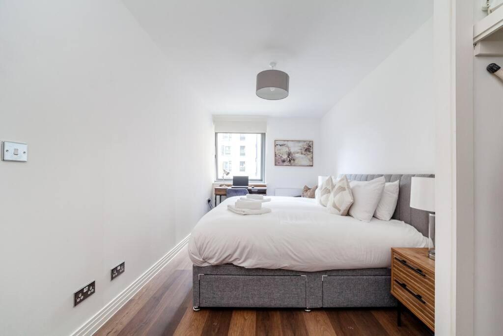 Cozy & Stylish 2-bed Flat In Trentham Ct, Apartamento