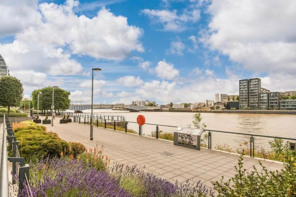 Stylish 3 Bed Gem In * Londres