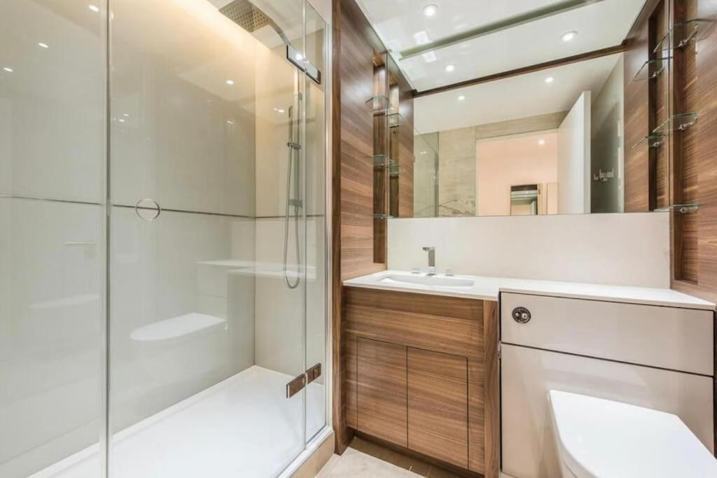 Stylish 3 Bed Gem In Appartement