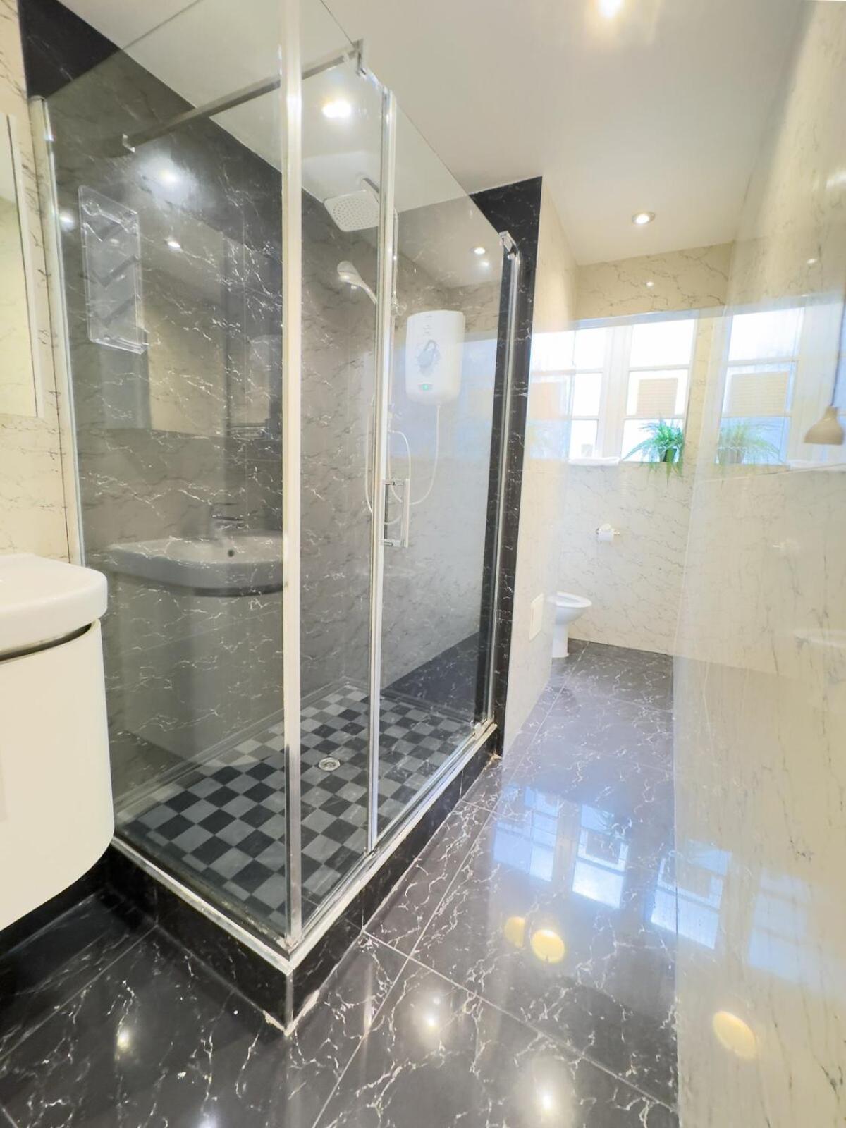 Bright And Cosy 100m From Trafalgar Square *