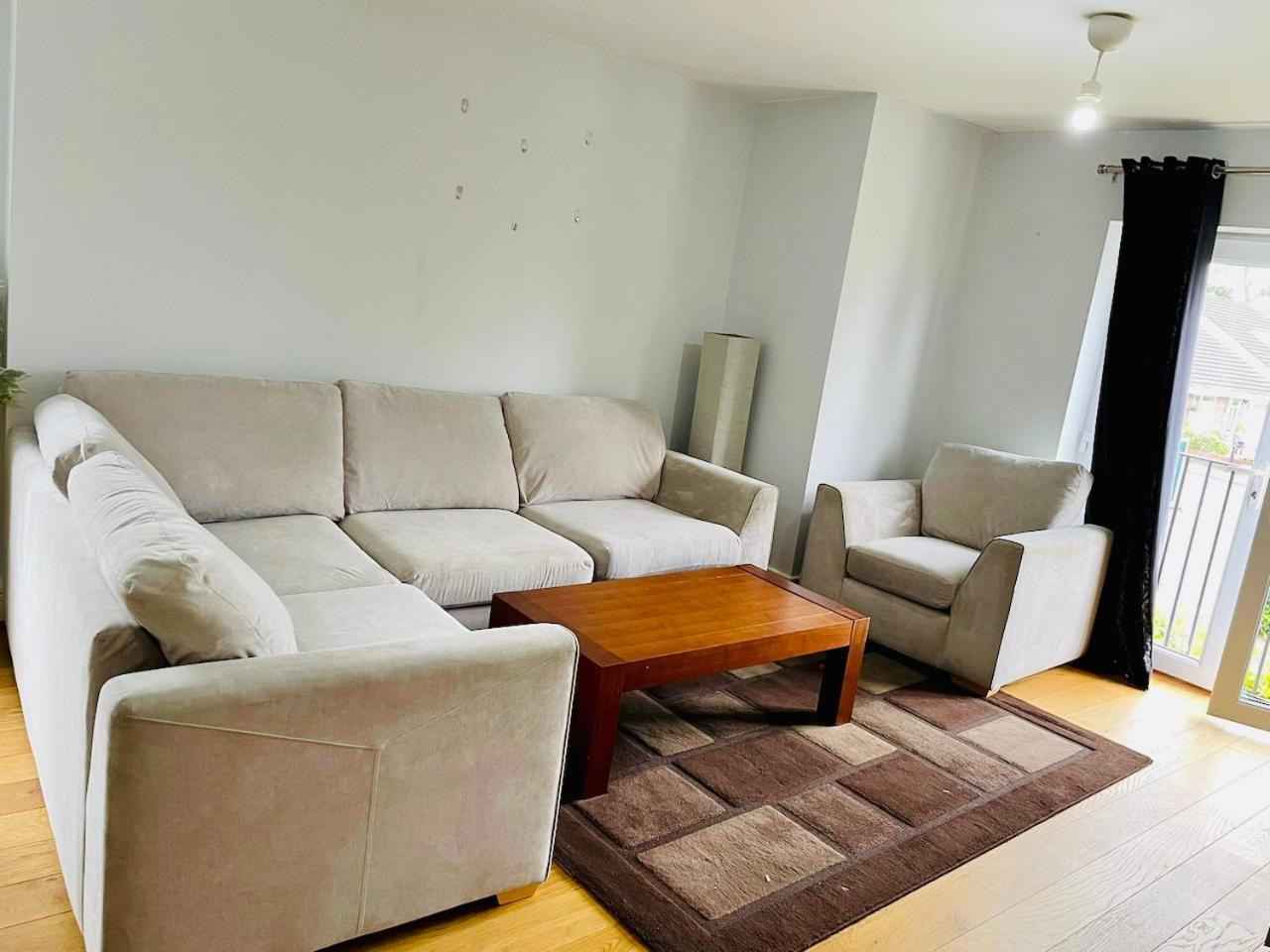 Apartment 2 Bed Luxury Flat Nxt To Station *