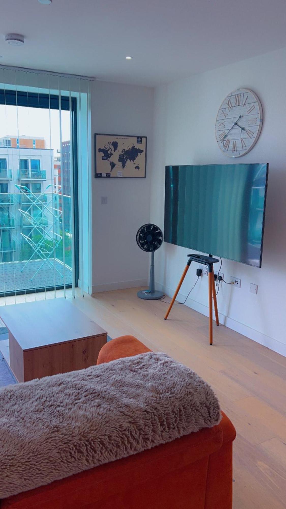 Ds - Entire 1 Bedroom Londres