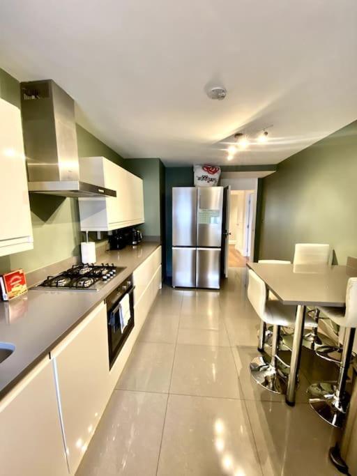 Lux 3 Bed 5 Mins To Oxford Street * Londres