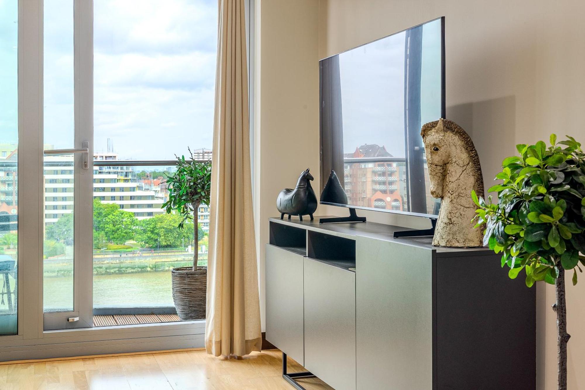 Upscale Riverfront 1br Flat, Prestigious Battersea * Londres