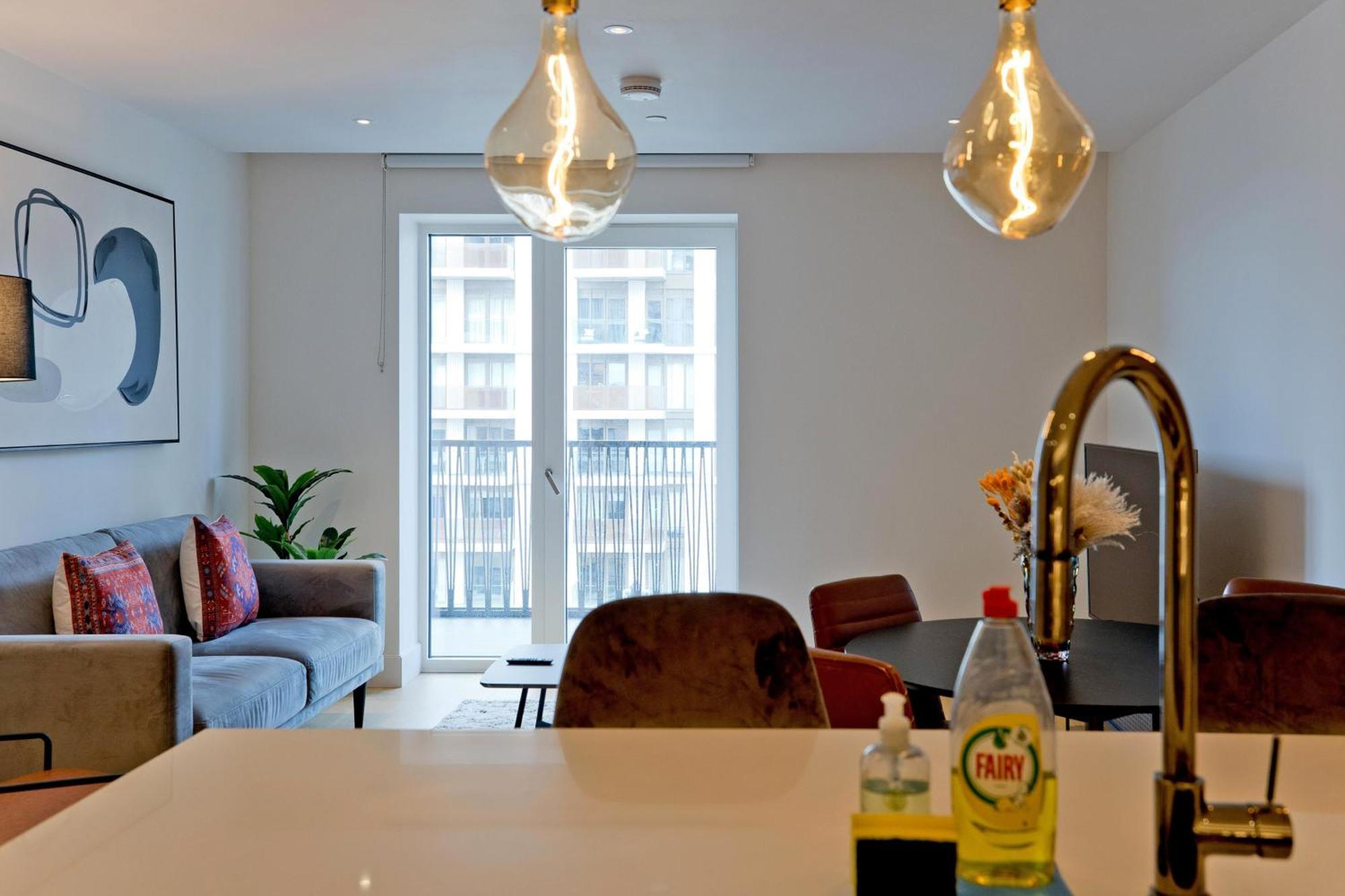 Fabulous Westfield 2 Bed * Londres