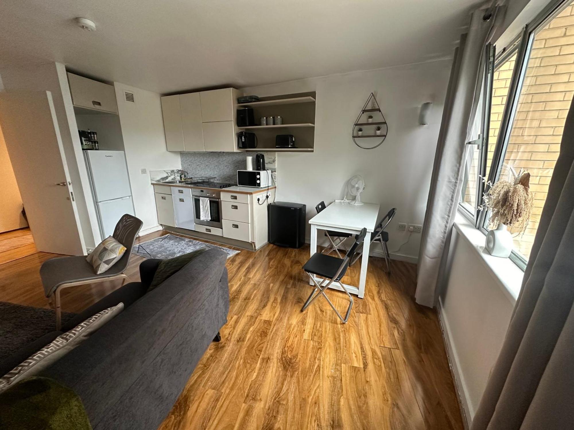 Greenwich Staycation! Gym-pool-parking-tube Station 2mins Away Appartement Londres