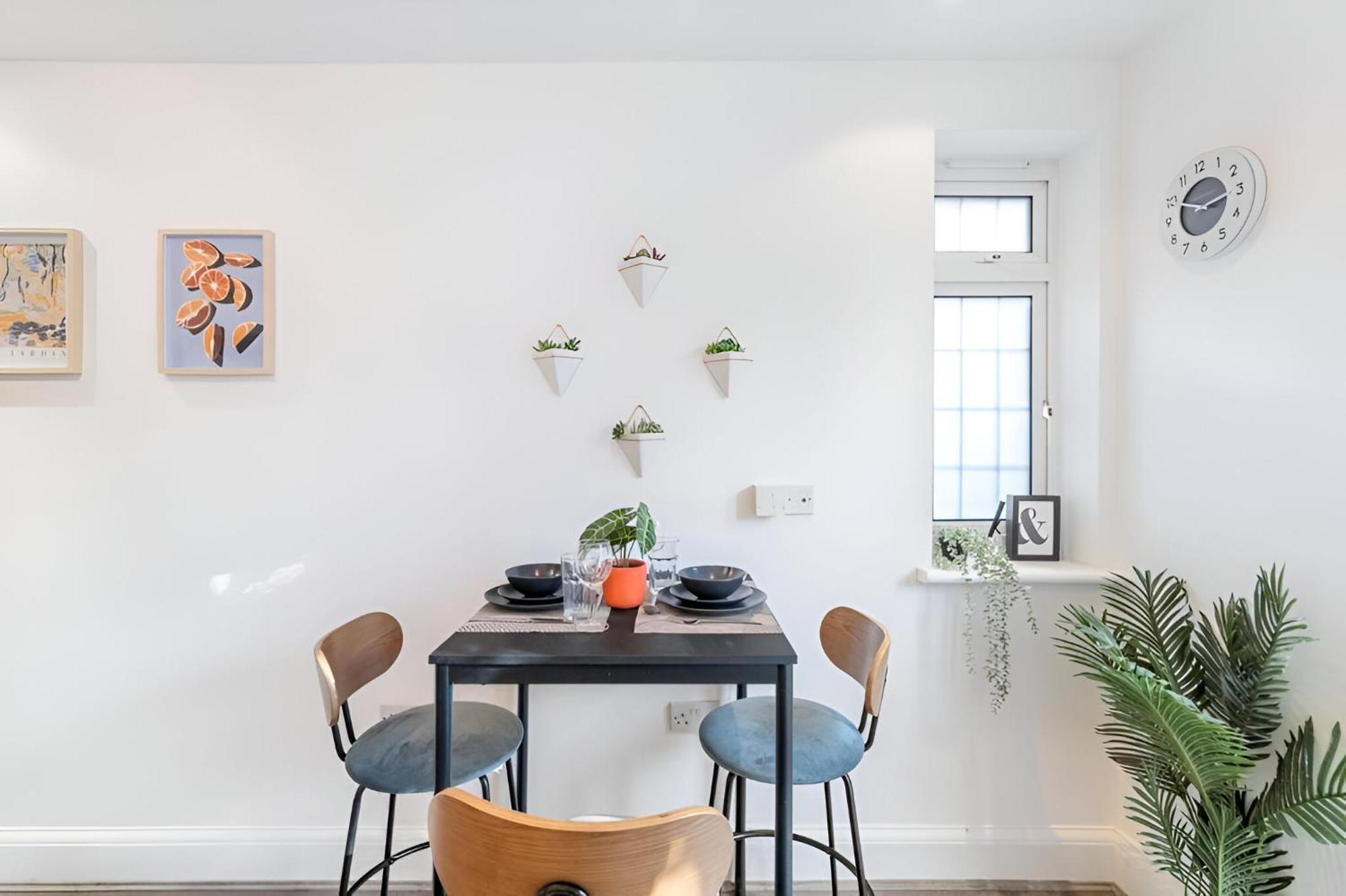 Sleek Loft Living Minimalist Urban Escape Apartamento *