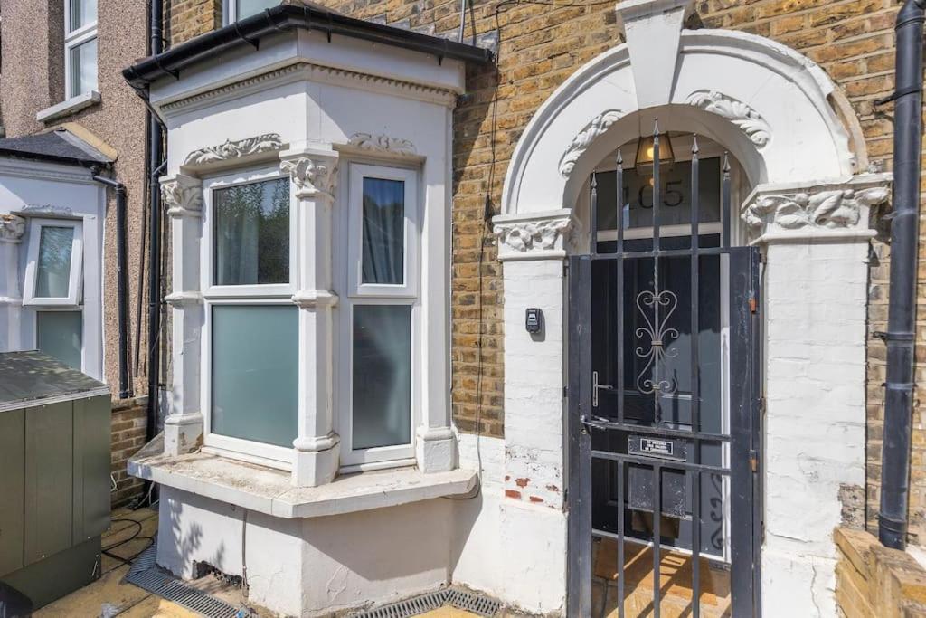 Charming Leytonstone 5 Bed - Appartement Londres