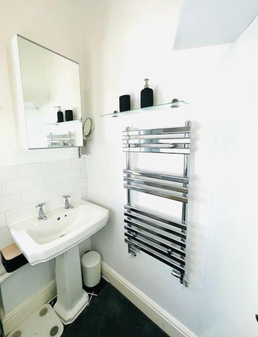 Quiet Beautiful 4 Person Camden Flat W Kitchen Apartamento Londres