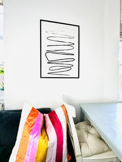 Apartamento Quiet Beautiful 4 Person Camden Flat W Kitchen Londres