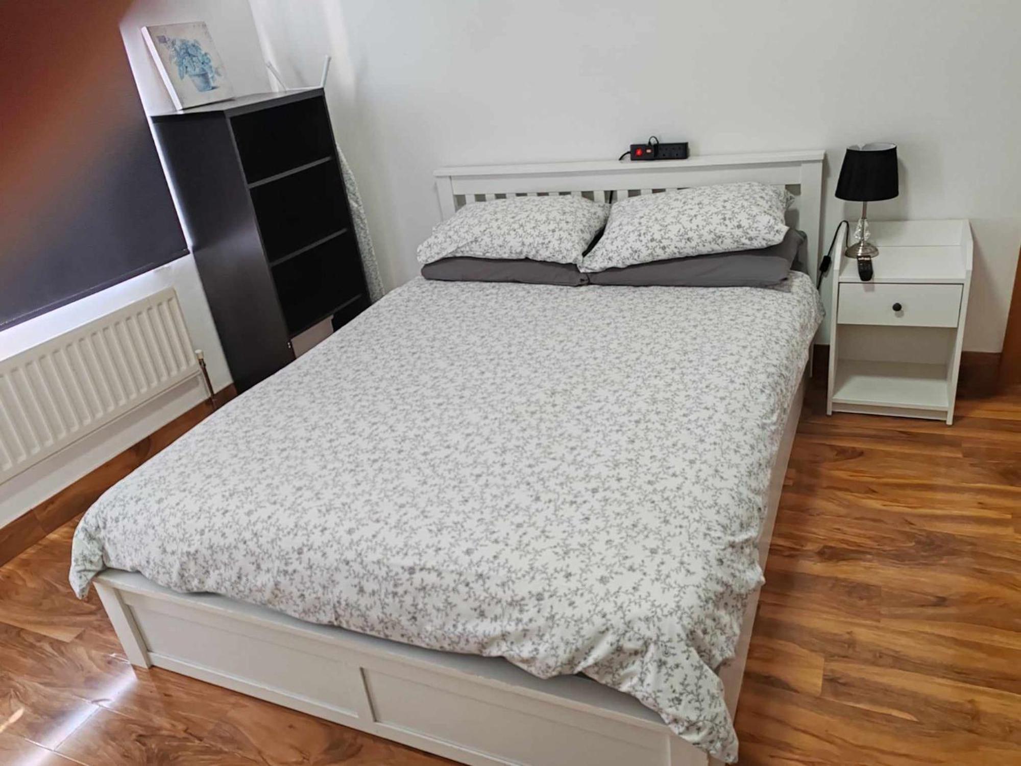 Apartamento Two Bedroom In Dollis Hill *
