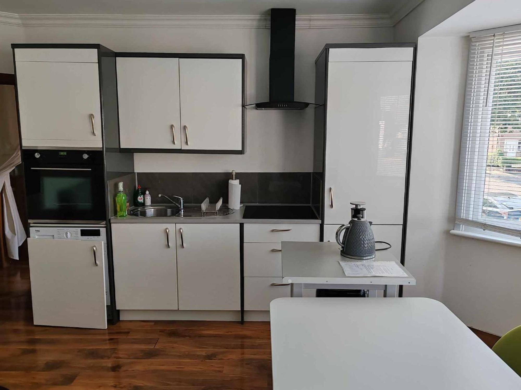 Two Bedroom In Dollis Hill Londres