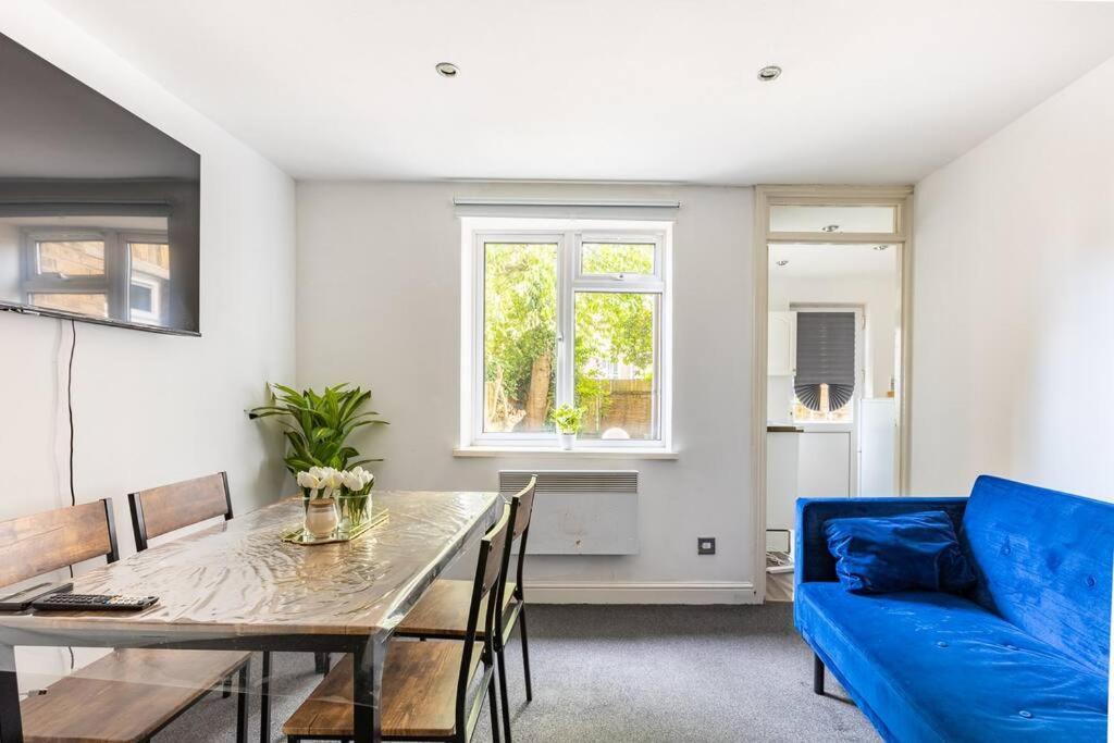 Lovely Garden 2bd Flat In