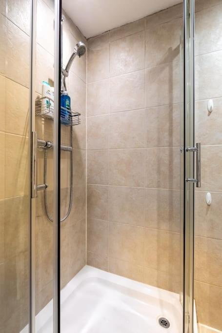 Apartamento Lovely Garden 2bd Flat In