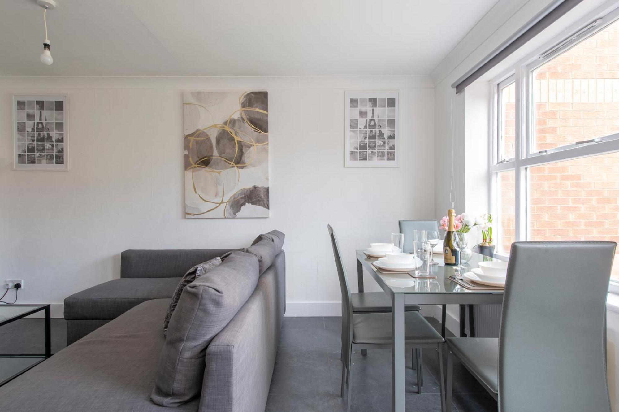 Stylish 2 Bed House Near O2 Arena, Excel & Airport * Londres