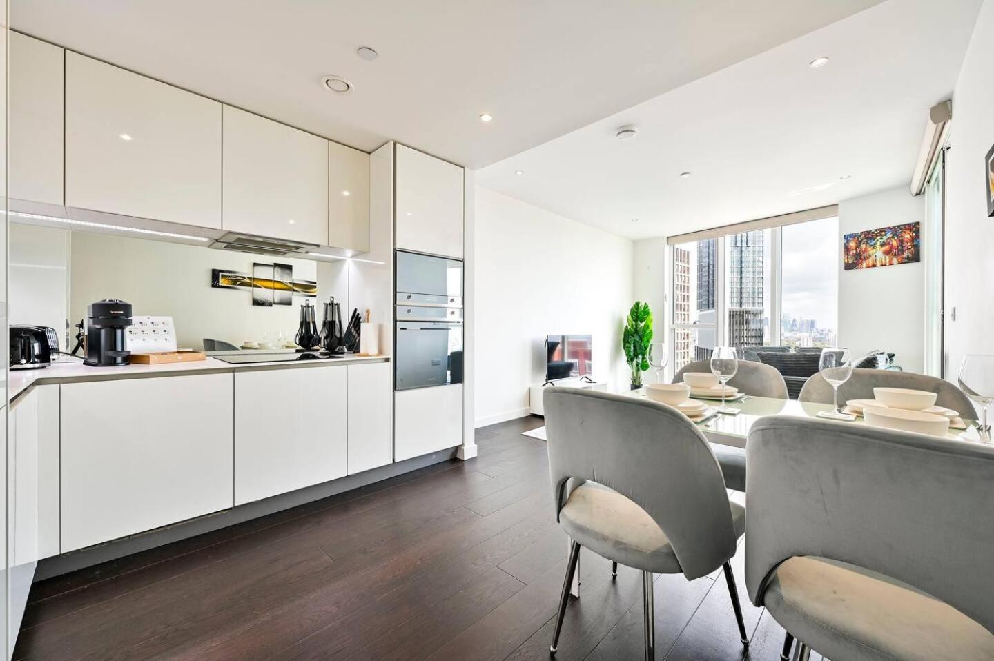 Apartamento Luxury High-rise 21st Floor 2 Bedroom 2 Bath Flat *