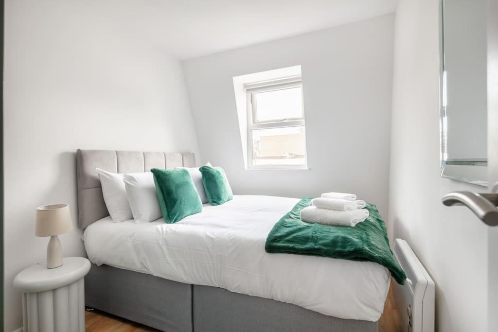 Bright N' Charming Air Conditioned Two Bed In Heart Of Apartamento Londres