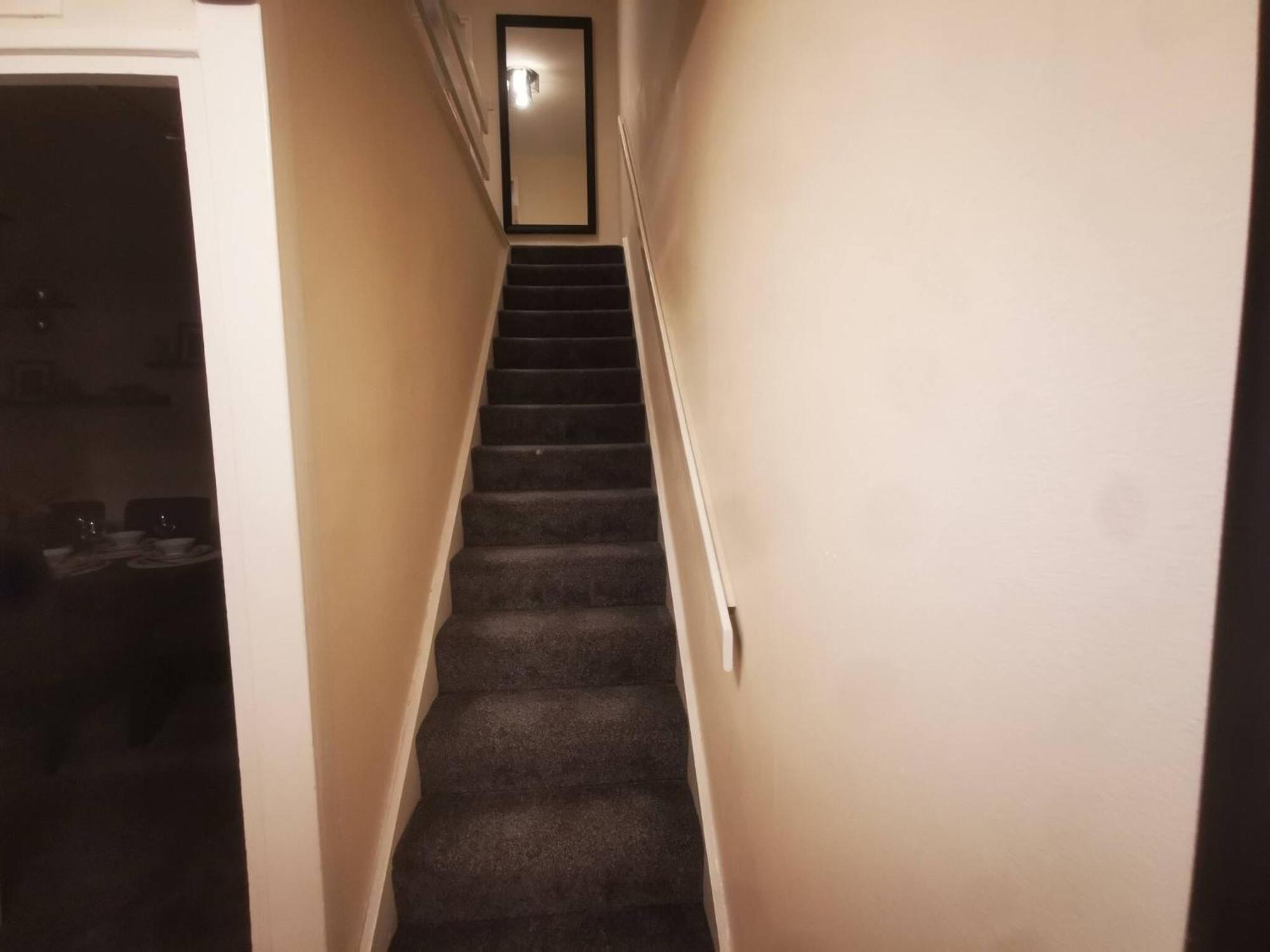 Vakantiehuis Cozy Near O2 Arena *
