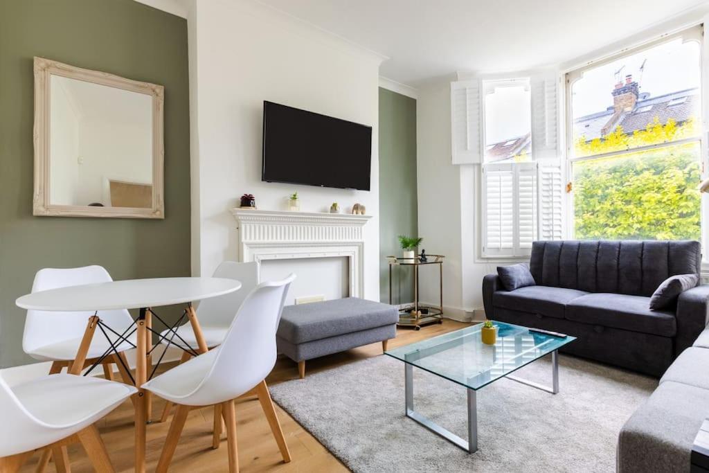 Appartement Lovely Garden Flat In