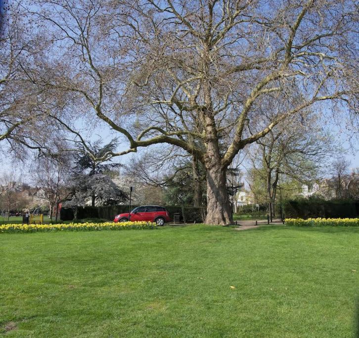 Apartamento Glorious View Over The Park Londres