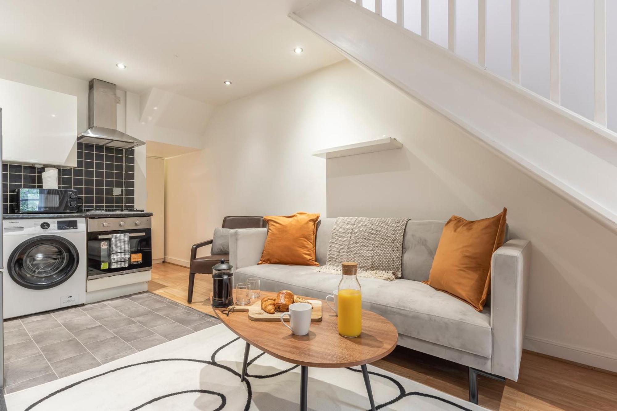 Apartamento Lovely 2 Bedroom Flat, North Ldn Londres