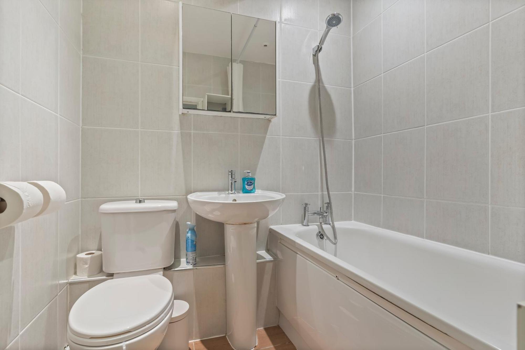 Lovely 2 Bedroom Flat, North Ldn Londres
