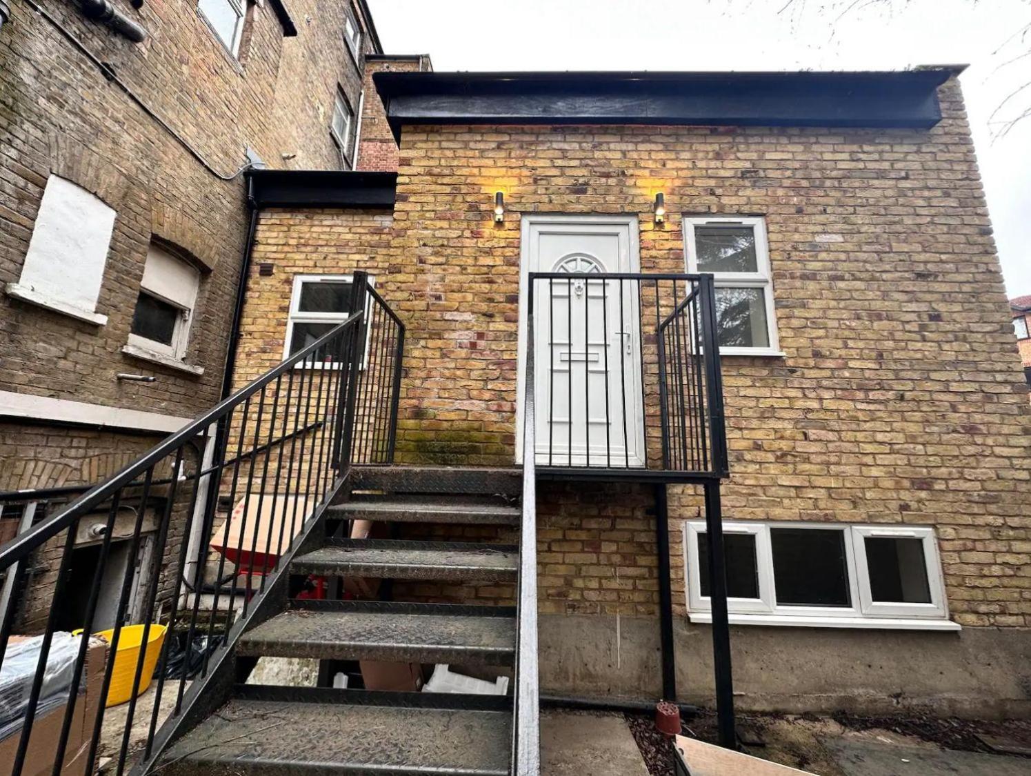 Modern, 10 Minutes To Bridge, Free Parking Apartment *