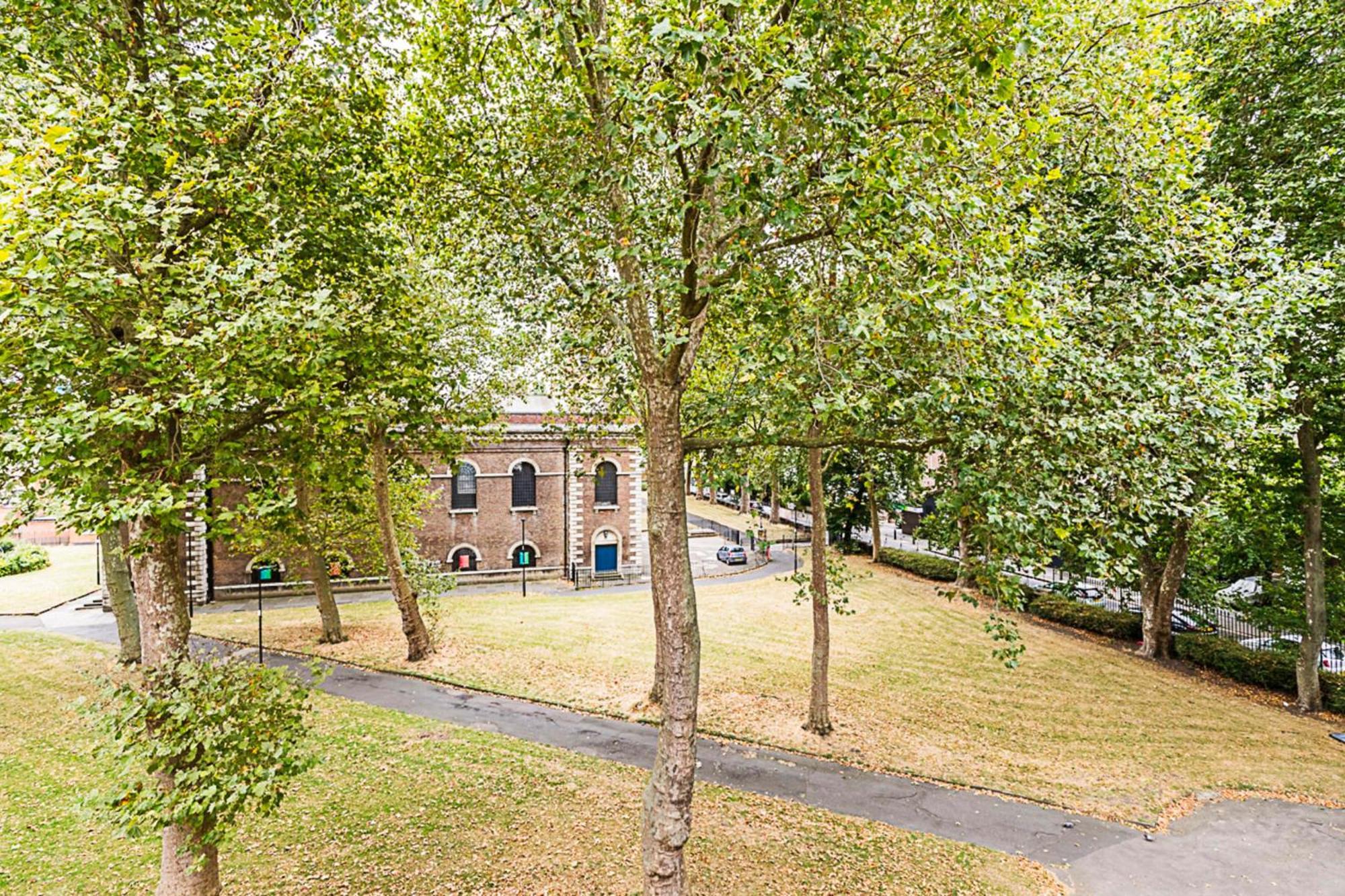 Tranquil 2 Bedroom In East * Londres