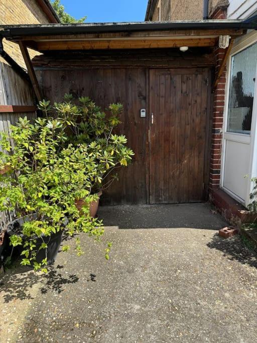 Apartment Garden Flat In