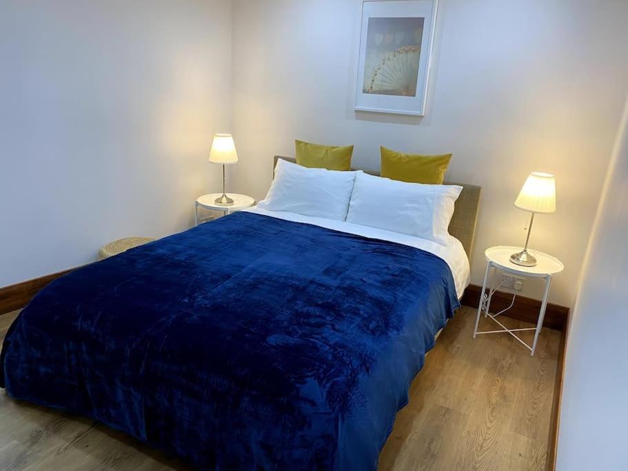 Garden Flat In * London